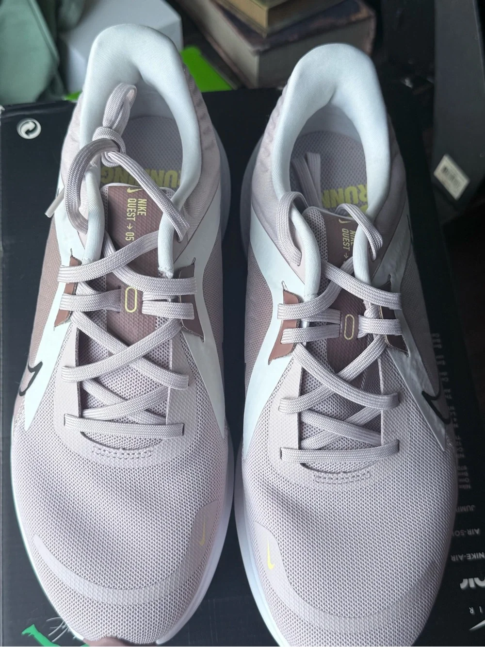 Nike Quest 5